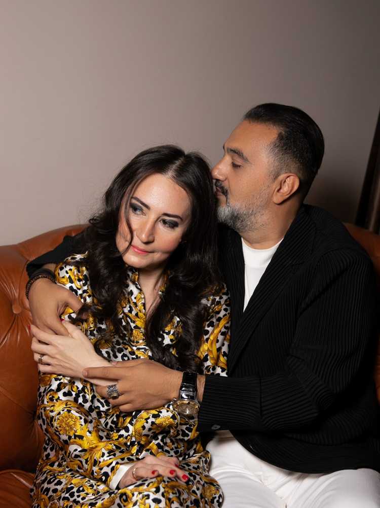 Как они познакомились?