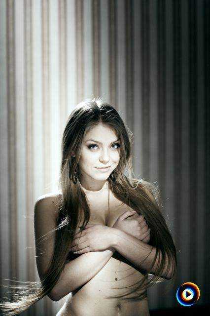 Как общественное внимание влияет на отношения?