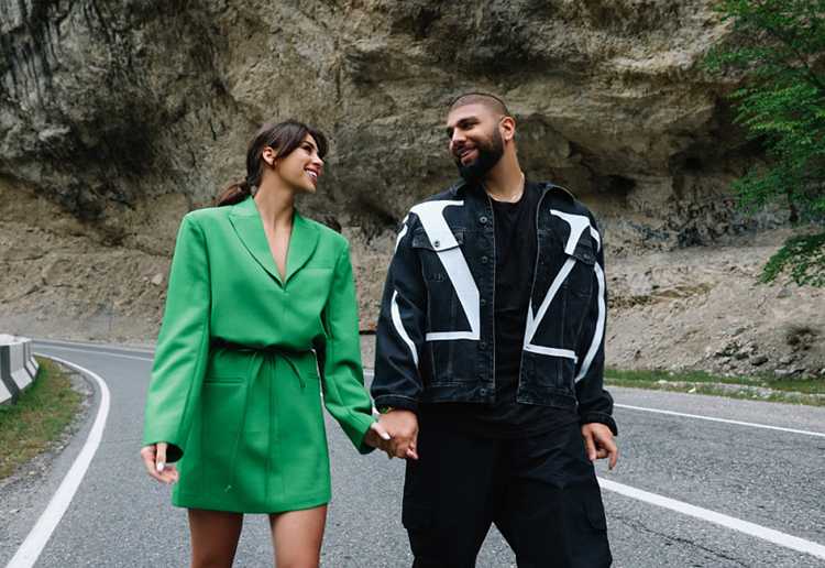 Их начало: Как Саша и Артем встретились