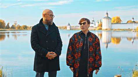 Как татуировки влияют на её имидж в медиа?